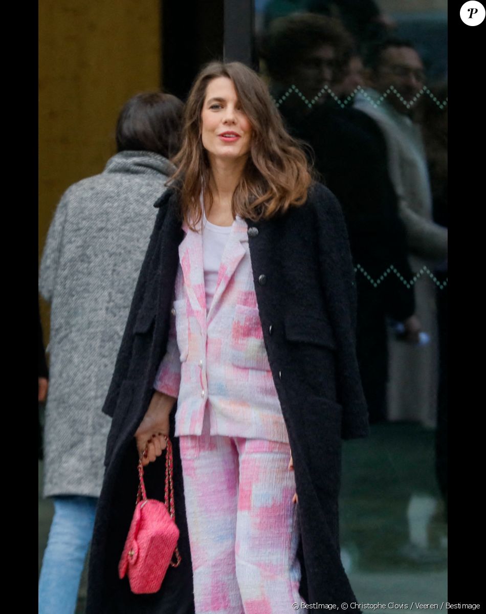 Charlotte Casiraghi - Arrivées au défilé Chanel Haute Couture printemps / été 2023 lors de la fashion week à Paris le 24 janvier 2023. © Christophe Clovis / Veeren / Bestimage