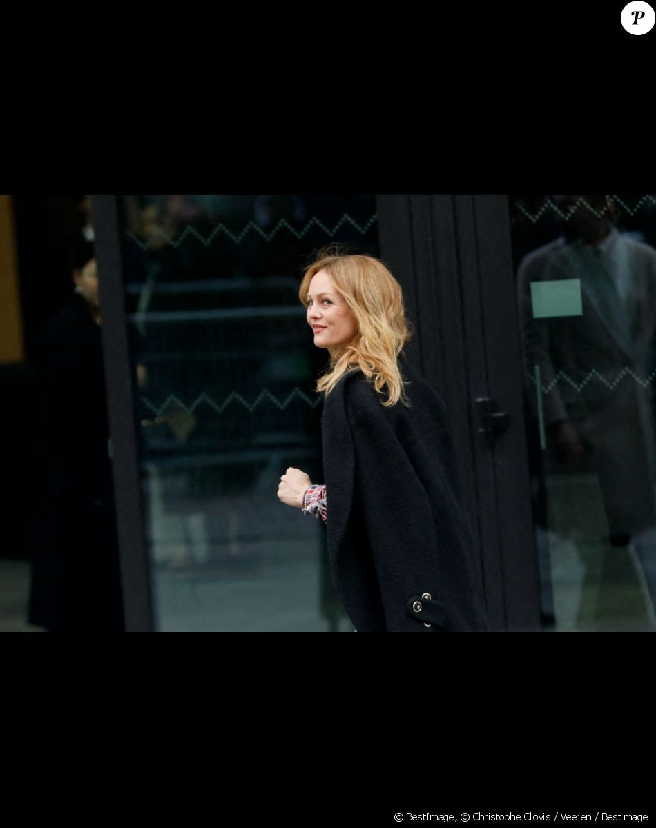 Vanessa Paradis - Arrivées au défilé Chanel Haute Couture printemps / été 2023 lors de la fashion week à Paris le 24 janvier 2023. © Christophe Clovis / Veeren / Bestimage