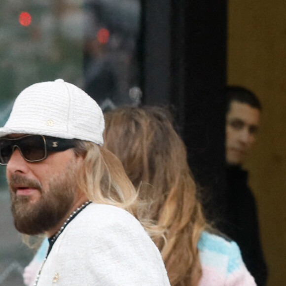 Sebastien Tellier - Arrivées au défilé Chanel Haute Couture printemps / été 2023 lors de la fashion week à Paris le 24 janvier 2023. © Christophe Clovis / Veeren / Bestimage 