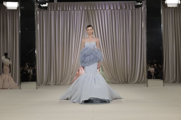 Défilé Giambattista Valli "Collection Haute Couture Printemps/Eté 2023" lors de la Fashion Week de Paris (PFW), le 23 janvier 2023. 