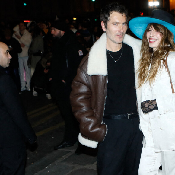 Simon Buret et Lou Doillon - Arrivées au défilé de mode Haute-Couture "Jean Paul Gaultier" lors de la fashion week de Paris. Le 25 janvier 2023 © Veeren-Christophe Clovis / Bestimage