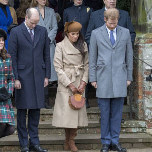 Kate Catherine Middleton, enceinte et le prince William, duc de Cambridge avec le prince Harry et sa fiancée Meghan Markle - La famille royale d'Angleterre arrive à l'église St Mary Magdalene pour la messe de Noël à Sandringham le 25 décembre 2017 