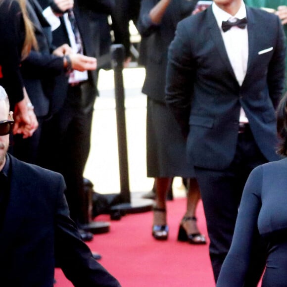 Vladimir Boudnikoff et sa compagne Aya Nakamura - Montée des marches du film " Armageddon Time " lors du 75ème Festival International du Film de Cannes. Le 19 mai 2022 © Dominique Jacovides / Bestimage