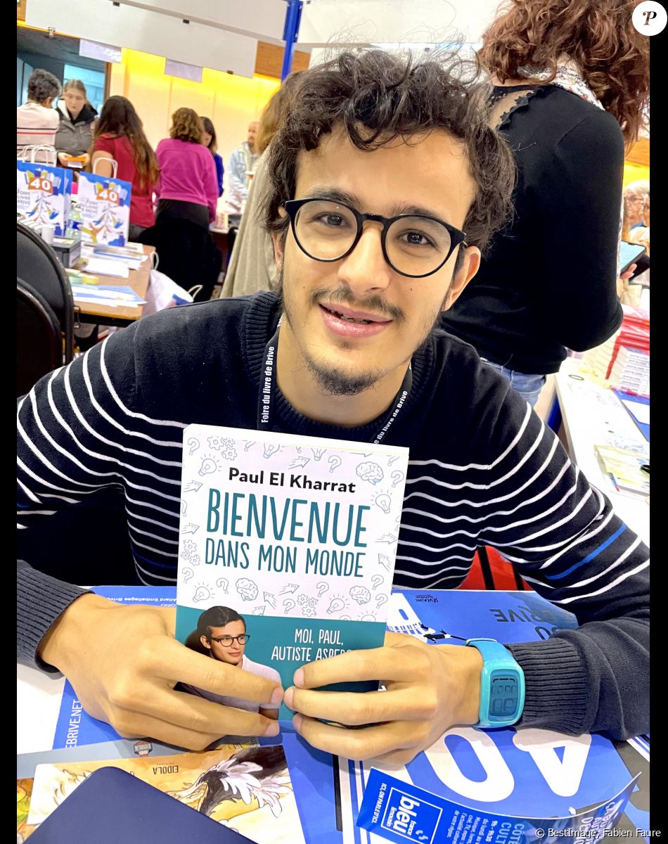 Paul El Kharrat lors de la 40ème Foire du Livre de Brive à Brive-la-Gaillarde, France, le 5 novembre 2022. © Fabien Faure/Bestimage