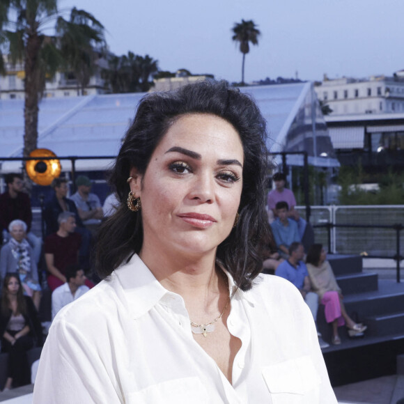 Semi-Exclusif - Lola Dewaere - L'équipe du film "Le petit Nicolas : qu'est-ce qu'on attend pour être heureux" sur le plateau de l'émission "Spéciale Cannes", présentée par D.Burki et diffusée sur Culture Box. Le 20 mai 2022 © Jack Tribeca / Bestimage