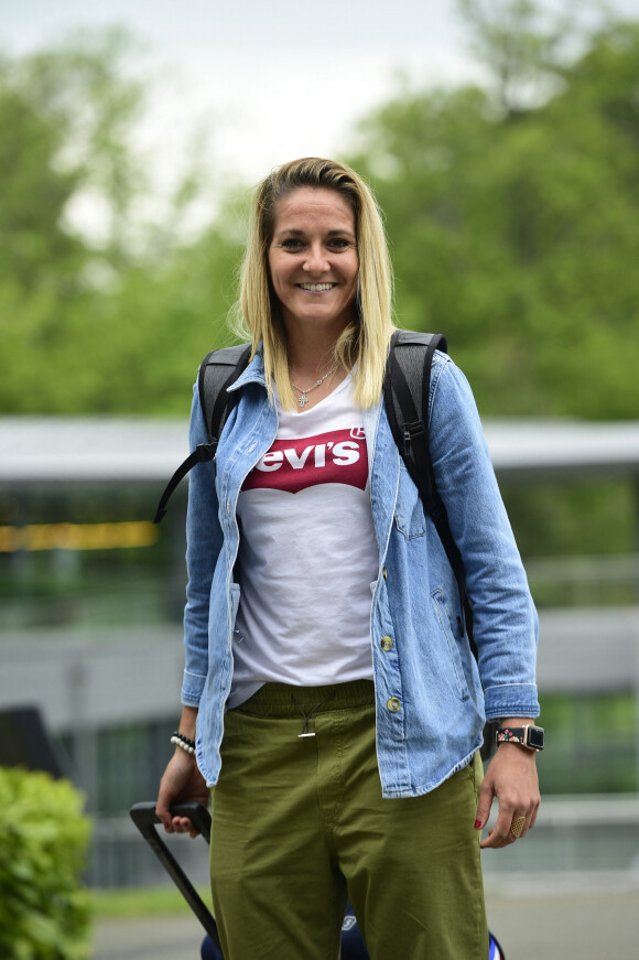 Julie Debever - Arrivée des joueuses de l'équipe de France de football à Clairefontaine le 21 mai 2019.