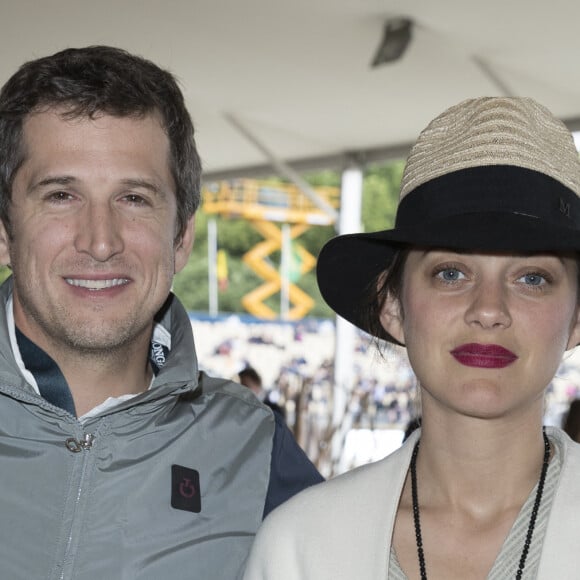 Exclusif - Guillaume Canet et sa compagne Marion Cotillard - Soirée au profit de l'Association "La Bonne étoile" de Laeticia Hallyday lors du 3ème Longines Paris Eiffel Jumping à la plaine de Jeux de Bagatelle à Paris le 1er juillet 2016 dans le Pavillon Eiffel du Longines Paris Eiffel Jumping décoré par Luxury Living. © Olivier Borde / Veeren / Bestimage