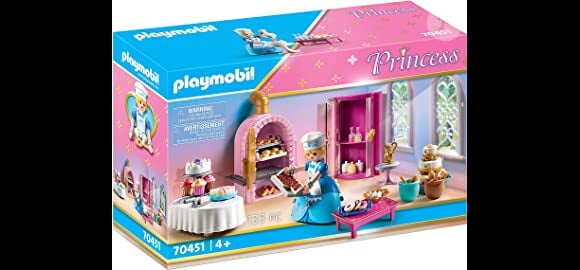 La cheffe ne sait plus où donner de la tête avec ce jeu Playmobil Princess pâtisserie du palais
