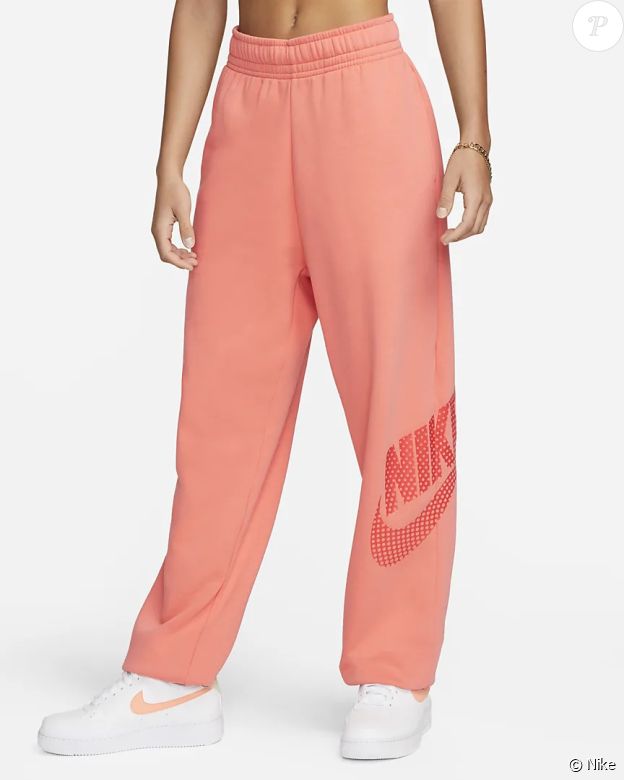 Les années 2000 s'emparent de ce pantalon de danse en tissu Fleece pour femme Nike Sportswear