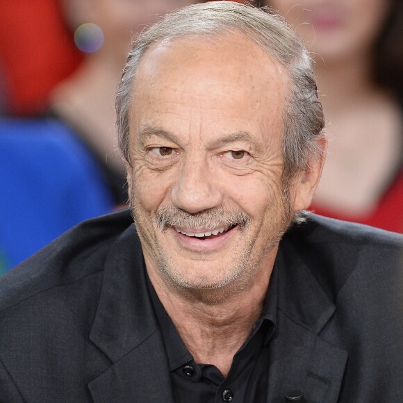 Patrick Chesnais - Enregistrement de l'émission "Vivement Dimanche" à Paris le 9 Décembre 2015 et qui sera diffusée le 13 Décembre 2015. Invitée principale Valérie Bonneton © Coadic Guirec / Bestimage