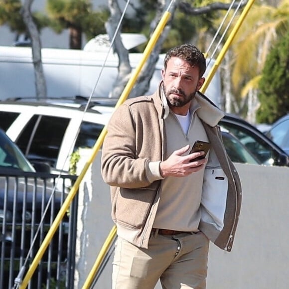 Exclusif - Ben Affleck et Jennifer Affleck (Lopez) vont déjeuner avec leurs enfants, Seraphina, Samuel et Emme à Los Angeles, le 28 janvier 2023.