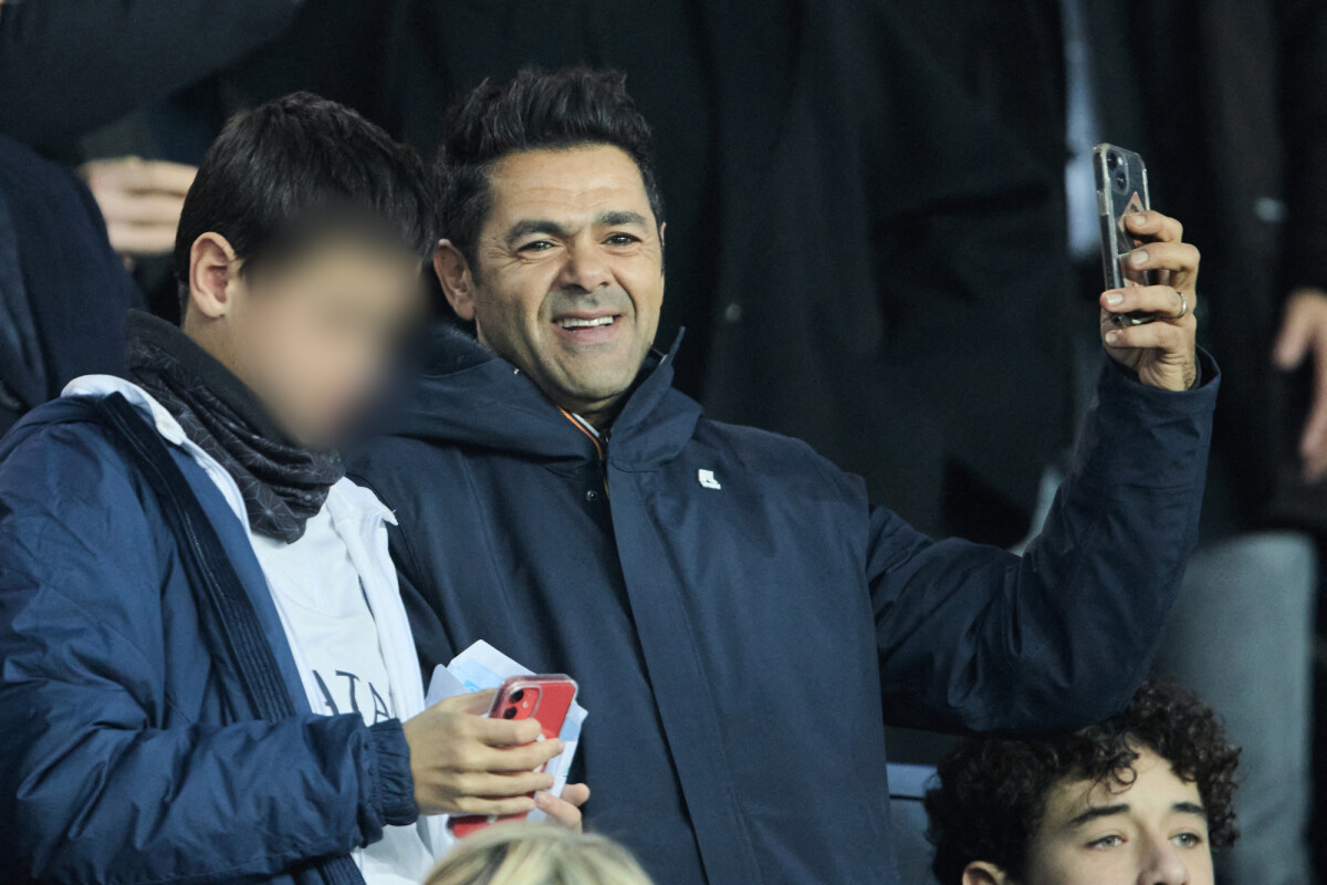 Photo Jamel Debbouze avec son fils Léon People dans les tribunes du