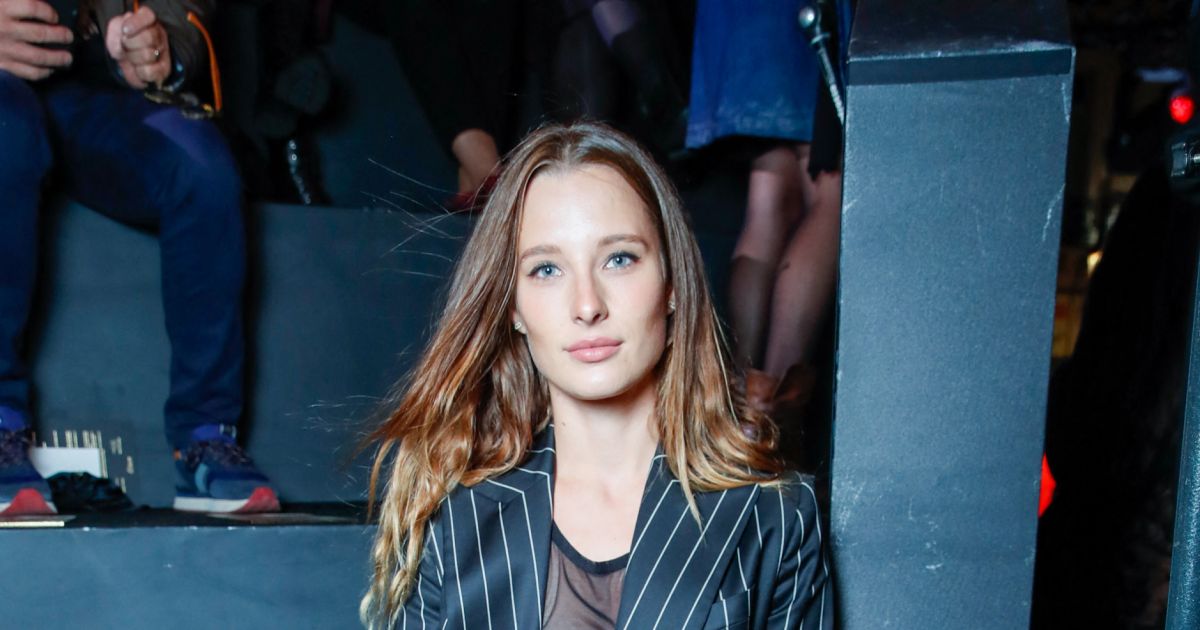 Exclusif - Ilona Smet - People au défilé Etam Live Show 2021 à l'Opéra