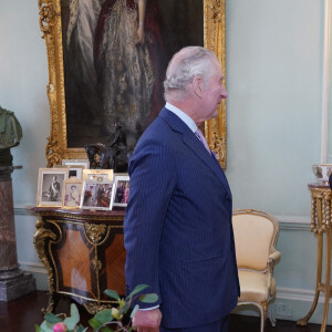 Le roi Charles III d'Angleterre en audience avec le président de Pologne Andrzej Duda au palais de Buckimgham à Londres. Le 17 février 2023 
