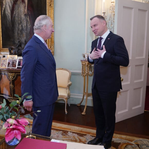 Le roi Charles III d'Angleterre en audience avec le président de Pologne Andrzej Duda au palais de Buckimgham à Londres. Le 17 février 2023 