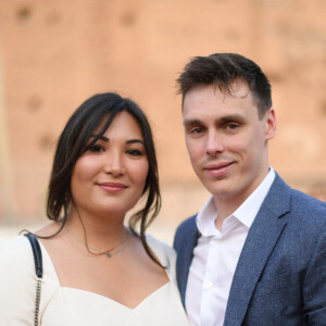 Exclusif - Louis Ducruet et sa femme Marie au photocall de la soirée du grand gala du "Marrakech du Rire 2022" pour la 10ème édition au palais El Badiî à Marrakech, Maroc, le 18 juin 2022. © Rachid Bellak/Bestimage 