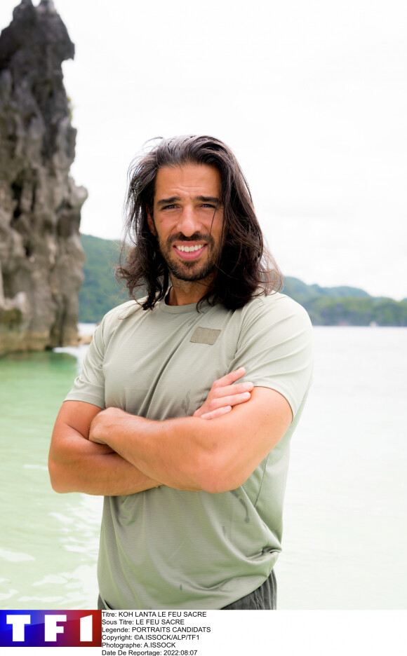 Portrait deu candidat Esteban dans "Koh-Lanta, le Feu sacré". ©A.ISSOCK/ALP/TF1