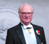 Info - Le roi de Suède va subir une petite opération cardiaque - Le roi Carl XVI Gustav de Suède - La famille royale de Suède lors d'une rencontre festive avec l'Académie suédoise de la langue et de la littérature au siège de la Svenska Akademien à Stockholm, le 20 décembre 2022. 