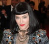 Icône, Madonna est aussi une femme libre et compte le rester, même si cela ne plaît pas à tout le monde.
Madonna - Soirée "'Punk: Chaos to Couture' Costume Institute Benefit Met Gala" à New York le 6 mai 2013.