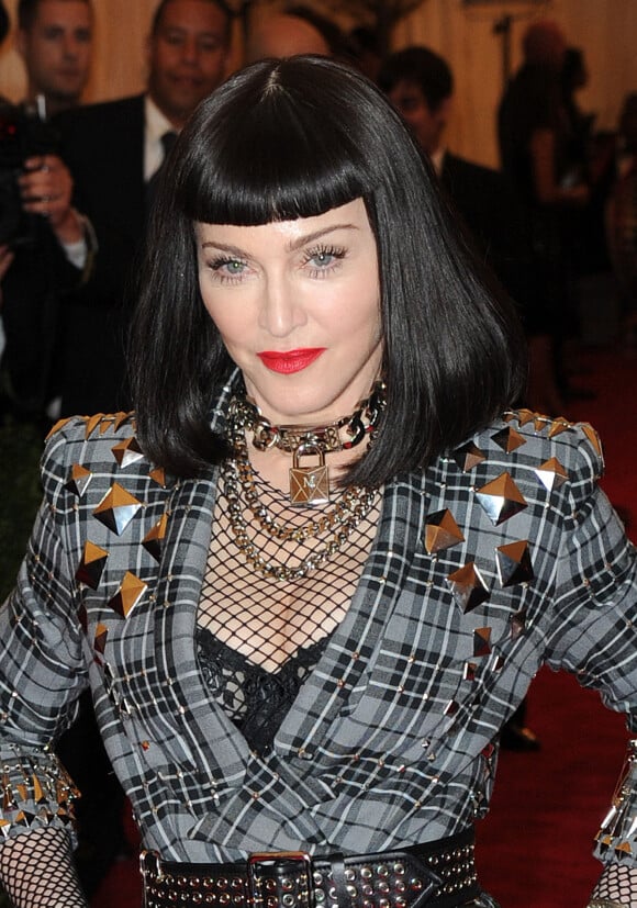 Icône, Madonna est aussi une femme libre et compte le rester, même si cela ne plaît pas à tout le monde.
Madonna - Soirée "'Punk: Chaos to Couture' Costume Institute Benefit Met Gala" à New York le 6 mai 2013.