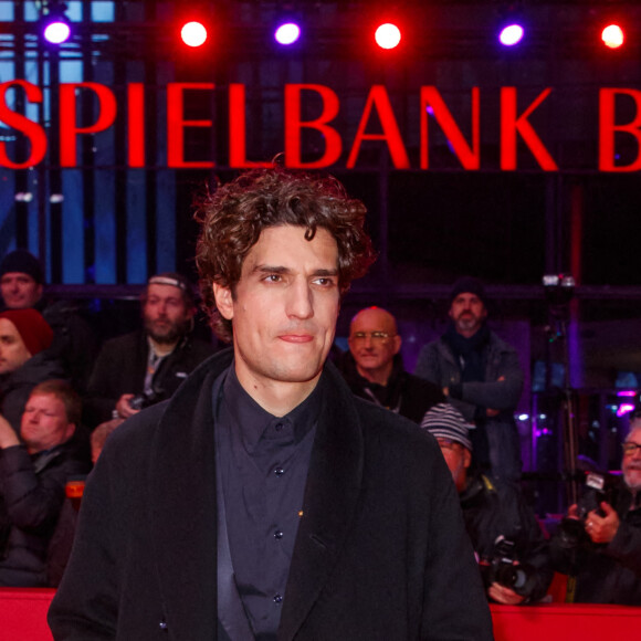 Jolies photos de famille !
Louis Garrel - Première du film "Le Grand Chariot" lors de la 73e édition du Festival international du film de Berlin (La Berlinale 2023). Le 21 février 2023.