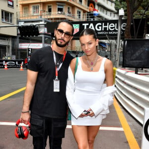 Mais la jeune femme de 21 ans n'était pas venue toute seule 
Thylane Blondeau et son fiancé Benjamin Attal lors du Grand Prix de Monaco 2022 de F1, à Monaco, le 29 mai 2022. © Bruno Bebert/Bestimage 