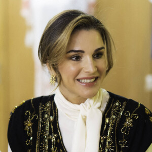 Rania de Jordanie a visité un centre social pour femmes.
La reine Rania de Jordanie visite le centre social pour femmes "Ghor Al Safi" à Kerak en Jordanie.