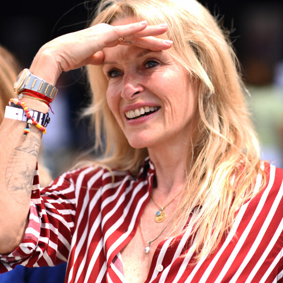 Estelle Lefébure à la remise du Prix Elle (CSI 5) lors de la 8ème édition du "Longines Paris Eiffel Jumping" au Champ de Mars à Paris, le 24 juin 2022. © Perusseau/Gorassini/Tribeca/Bestimage 
