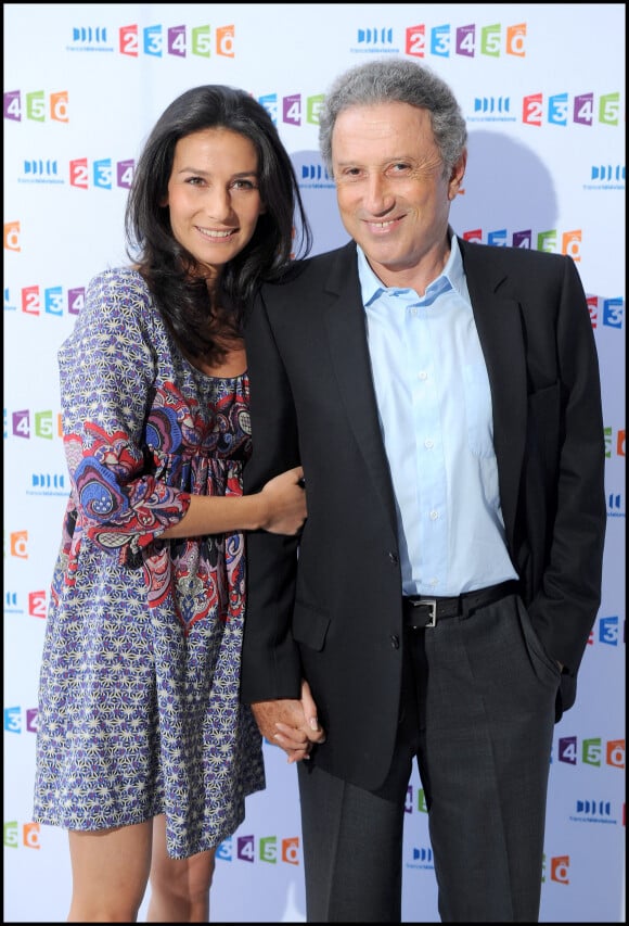 Michel Drucker fait partie de la famille de tous les Français.
Marie et Michel Drucker - Conférence de presse de rentrée du groupe France Télévision.