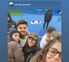 Sur son compte Instagram, le champion a partagé de belles photos dans sa story, dont une où on le voit avec leurs amis en train de célébrer après la victoire
 
Romain Ntamack et sa compagne, Lisa Lopez
