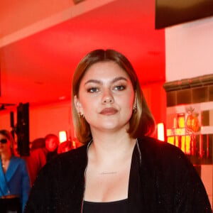 Louane Emera au défilé Victoria / Tomas prêt-à-porter automne-hiver 2023-2024 à la maison de la femme lors de la fashion week à Paris le 28 février 2023. © Christophe Clovis / Bestimage