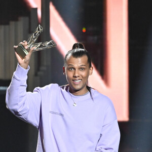 Le chanteur Stromae (Artiste masculin et Album "Multitude") lors de la 38ème cérémonie des Victoires de la musique à la Seine musicale de Boulogne-Billancourt, France, le 10 février 2023. © Coadic Guirec/Bestimage