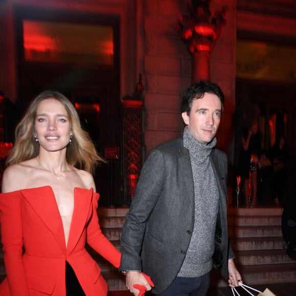 Le Théâtre National de l'Opéra Comique a reçu un nombre incroyable d'invités.
Antoine Arnault et sa femme Natalia Vodianova - Défilé Christian Louboutin "The Loubi Show" prêt-à-porter automne-hiver 2023-2024 lors de la Fashion Week de Paris à l'Opéra Comique. Le 2 mars 2023. © Giancarlo Gorassini / Bestimage