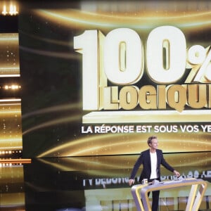 Et le concept reste le même : Cent candidats, avec l'aide des célébrités, vont tenter de remporter jusqu'à 100  000 euros.
Exclusif - Cyril Féraud - Enregistrement de l'émission "100% Logique", présentée par C.Féraud et diffusée le 4 mars sur France 2 © Jack Tribeca / Bestimage