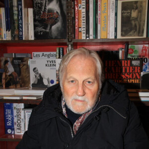 Exclusif - Jean-Jacques Debou en dédicace de son livre "La couleur des fantômes" à la librairie des Abbesses à Paris. Le 4 novembre 2022. © Baldini / Bestimage