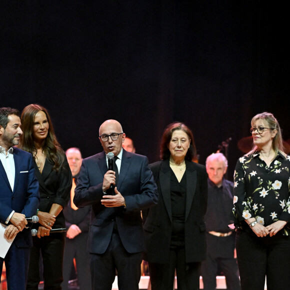 Exclusif - Bernard Montiel, Nathalie Marquay-Pernaut, Eric Ciotti, Député et président de la commission des finances du Conseil Départemental des Alpes-Maritimes, Martine Kaisserlian, la directrice des études au centre de formation professionnelle et d'études supérieures en danse " OFF JAZZ " et membre du jury, et Muriel Belgy, la directrice de la communication de la société de production Agence MBM et membre du jury, durant la 8ème édition du grand concours départemental "Danse avec les seniors" au Palais Nikaia à Nice, le 5 mars 2023. Cette 8ème édition avait comme présidente du jury Nathalie Marquay-Pernaut, Miss France 1987 et comédienne. La cérémonie a été présentée par Bernard Montiel. Les gagnants de ce concours sont Patricia et Alain Verdu de Nice, après avoir dansé un tango, un Cha cha cha et un rock swing, face à 7 autres duos de danseurs. © Bruno Bebert/Bestimage