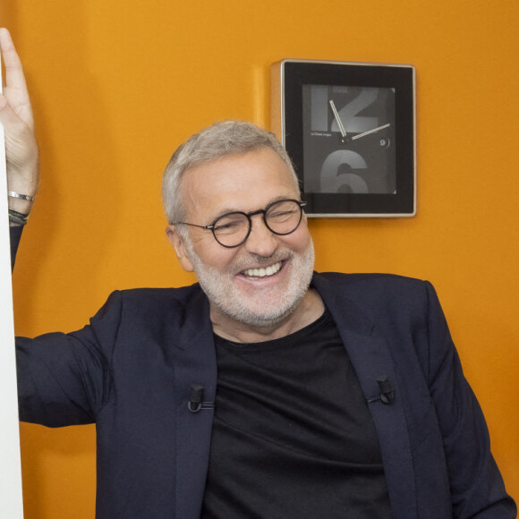 Exclusif - Laurent Ruquier en backstage de la dernière émission de L.Ruquier pour "On Est En Direct (OEED)", présentée par L.Ruquier et L.Salamé, et diffusée en direct sur France 2, à Paris, France, le 4 juin 2022. © Jack Tribeca/Bestimage