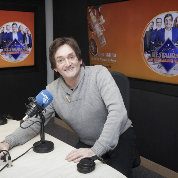 Exclusif - Pierre Palmade était l'invité de CS Cohen à Radio J à Paris le 15 décembre 2022. © Jack Tribeca / Bestimage 