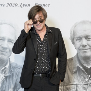 Thomas Dutronc, lors de la cérémonie de clôture de la 12e édition du Festival du film Lumière à Lyon, du 10 au 18 octobre 2020. Le festival rend, cette année, hommage aux cinéastes belges Jean-Pierre et Luc Dardenne, doubles lauréats de la Palme d'Or. Lyon, le 16 octobre 2020. © Sandrine Thesillat / Panoramic / Bestimage