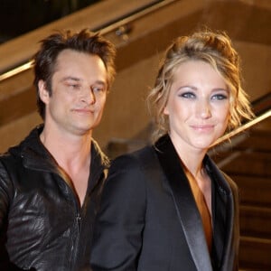 Laura Smet et David Hallyday ne se voient sûrement pas aussi souvent qu'ils le voudraient mais n'en son pas moins proches pour autant
Laura Smet et David Hallyday à la soirée des NRJ Music Awards à Cannes 