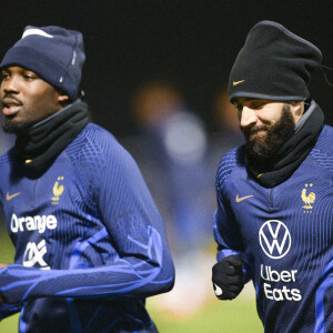 Karim Benzema, Marcus Thuram lors de l'entraînementde l'équipe de France de football au centre de formation et centre National du Footbal de Clairefontaine-en-Yvelines, France, le 14 novembre 2022. © Jean-Baptiste Autissier/Panoramic/Bestimage 