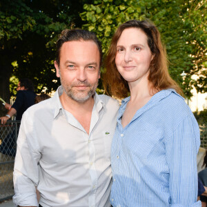 Info - Justine Lévy et Patrick Mille se sont mariés - Patrick Mille et sa femme Justine Lévy - Ouverture de la 34ème Fête foraine des Tuileries au jardin des Tuileries à Paris, France, le 23 juin 2017. © Coadic Guirec/Bestimage 