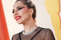 Lady Gaga aux Oscars : Raie des fesses apparentes sur tapis rouge, sans maquillage sur scène...