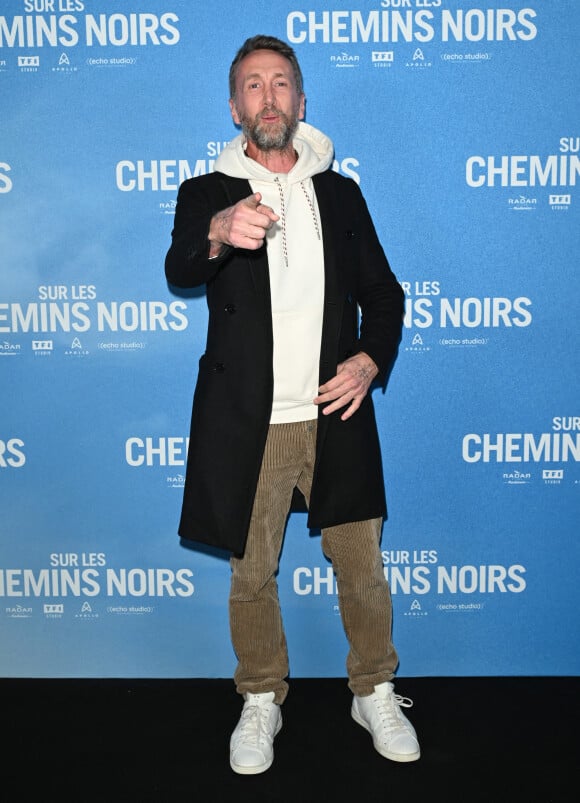 Philippe Caverivière - Avant-première du film "Sur les chemins noirs" au cinema UGC Normandie à Paris le 13 mars 2023. © Coadic Guirec/Bestimage 