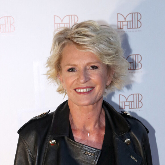 Selon Sophie Davant, il continue son métier de journaliste là-bas.
Semi-Exclusif - Sophie Davant - Inauguration de la Brasserie " Madame Brasserie " au 1er étage de La Tour Eiffel à Paris. Le 22 Septembre 2022. © Bertrand Rindoff Petroff-Giancarlo Gorassini / Bestimage 
