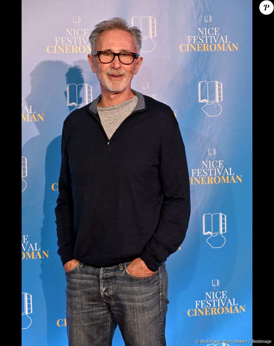 Même si aucun d'entre eux n'a marché dans ses pas dans le milieu de la comédie !
Thierry Lhermitte - Arrivées à la soirée de la 4ème édition du festival Cinéroman à Nice au cinéma Pathé Gare du Sud le 6 octobre 2022. © Bruno Bebert / Bestimage