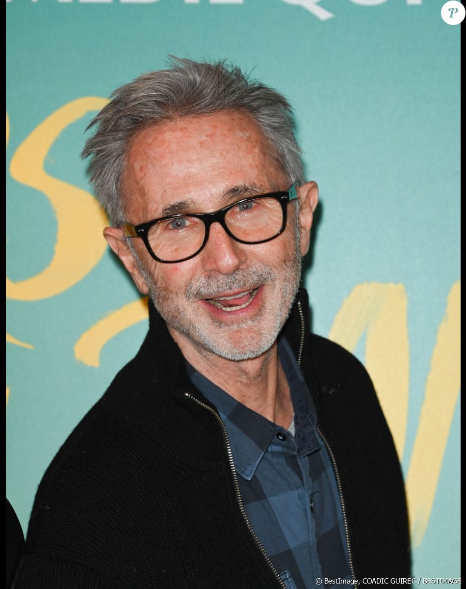 Ses deux aînés Astrée et Victor sont respectivement peintre et restaurateur au Canada
Thierry Lhermitte à la première du film "Alors On Danse" à l'UGC Ciné Cité Bercy à Paris, le 14 mars 2022. © Guirec Coadic/Bestimage