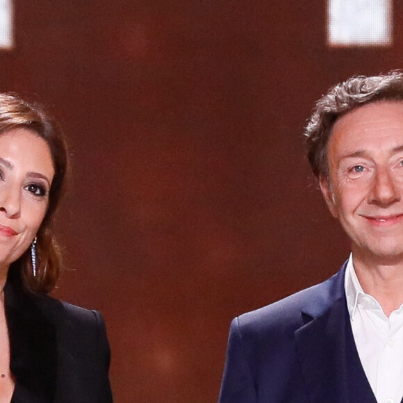 Exclusif - Léa Salamé, Stéphane Bern lors de l'émission "Unis face au séisme" à l'Olympia diffusée en direct sur France 2 le 14 mars 2023. Au terme de l'émission, les promesses de dons s'élevaient à 2,3 millions d'euros. Unis face au séisme est un grand concert de solidarité pour les populations turque et syrienne. Pour venir en aide aux milliers de familles victimes des séismes en Turquie et en Syrie, France Télévisions poursuit sa mobilisation aux côtés de la Fondation de France en organisant un grand concert en direct de l'Olympia, mardi 14 mars. L.Salamé et S.Bern ont présenté cette soirée de solidarité à laquelle ont participé des artistes français, turcs et syriens. Le 6 février 2023, deux séismes exceptionnels de magnitude 7,8 et 7,6 ont frappé le sud de la Turquie et le nord-ouest de la Syrie, faisant au moins 52 000 morts et détruisant des milliers d'habitations. Cette catastrophe est la plus meurtrière que la région ait connue depuis des siècles. Plus d'un mois après, la situation reste toujours extrêmement critique et les besoins d'urgence, l'aide alimentaire, l'accès à l'eau potable, la mise à l'abri des populations restent toujours d'actualité, alors que les températures sont particulièrement froides. Dans le nord-ouest de la Syrie, les 180 000 personnes déplacées par le tremblement de terre s'ajoutent aux 2,8 millions de personnes qui vivent déjà dans des conditions difficiles et précaires après avoir été déplacées à plusieurs reprises par la guerre qui dure depuis douze ans. © Christophe Clovis/ Cyril Moreau / Bestimage  Exclusive - No web en Suisse / Belgique Backstage of the show "Unis face au séisme" at the Olympia, broadcast live on France 2 on 14 March 2023 Unis face au séisme is a major solidarity concert for the Turkish and Syrian populations. In order to help the thousands of families affected by the earthquakes in Turkey and Syria, France Télévisions is continuing its mobilisation alongside the Fondation de France by organising a major concert live at the Olympia on Tuesday 14 March. L.Salamé and S.Bern presented this evening of solidarity in which French, Turkish and Syrian artists participated. On 6 February 2023, two exceptional earthquakes of magnitude 7.8 and 7.6 struck southern Turkey and north-western Syria, killing at least 52,000 people and destroying thousands of homes. The disaster was the deadliest in the region for centuries. More than a month later, the situation is still extremely critical and emergency needs, food aid, access to drinking water and shelter are still present, while temperatures are particularly cold. In north-western Syria, the 180,000 people displaced by the earthquake are in addition to the 2.8 million people already living in difficult and precarious conditions after being repeatedly displaced by the 12-year war.