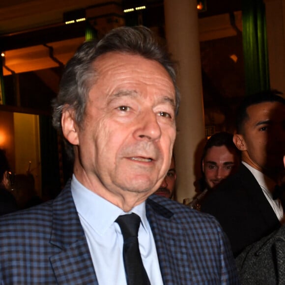 Michel Denisot, Christophe Dechavanne - Cocktail pour la sortie du livre de Michel Denisot " On peut rire de tout, sauf en mangeant de la semoule" aux Deux Magots à Paris le 15 mars 2023. © Veeren/ Bestimage