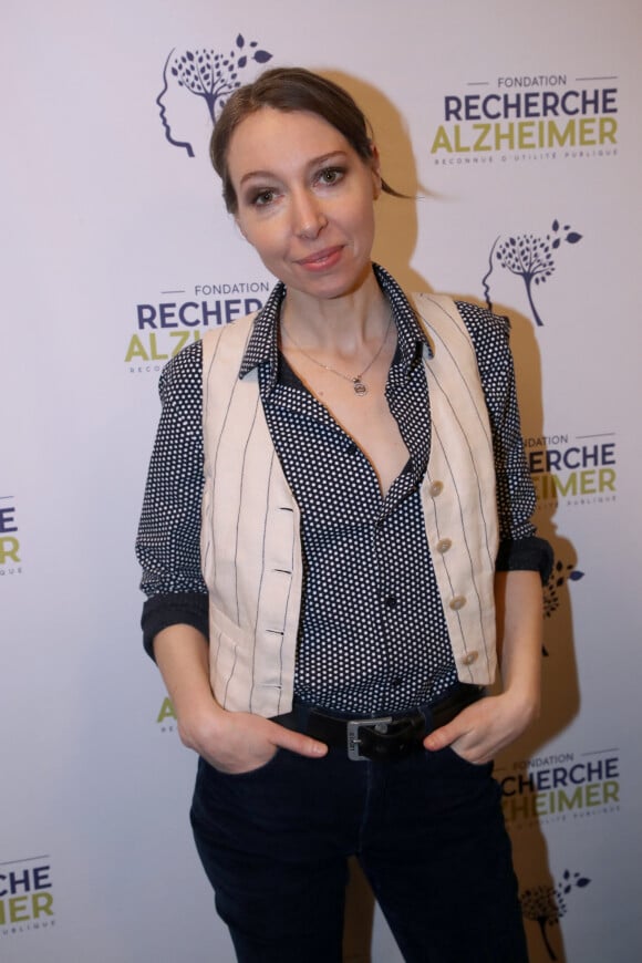 Jeanne Cherhal - Photocall du 16ème Gala de la Fondation " Recherche Alzheimer " à l'Olympia à Paris. Le 20 mars 2023 © Bertrand Rindoff Petroff / Bestimage